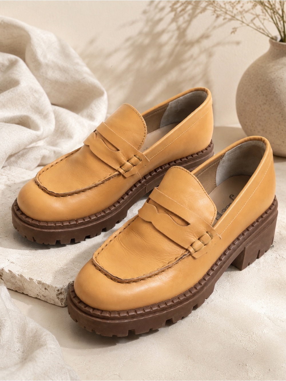 Free People Chunky Penny Camel Brown Loafers – Size 38 / Women’s 8